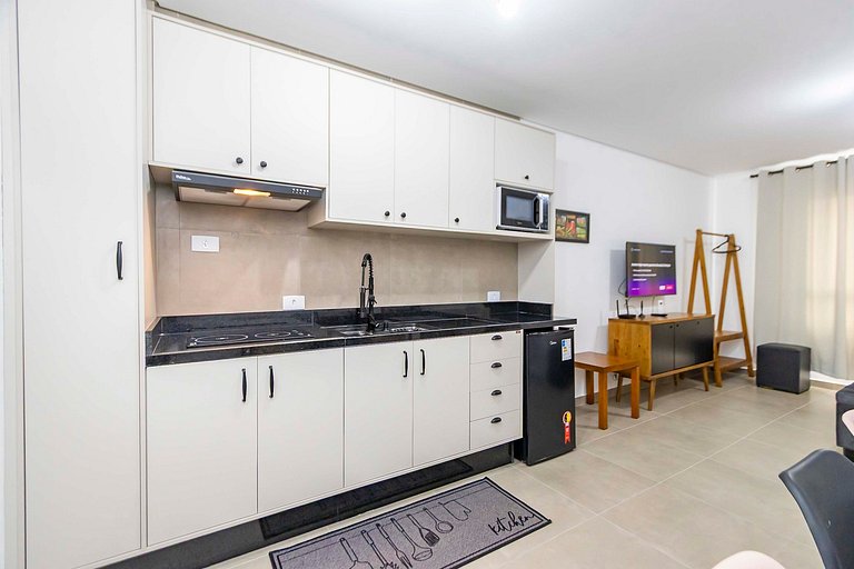 Studio Completo com Cama Auxiliar e Vaga - EIX0808