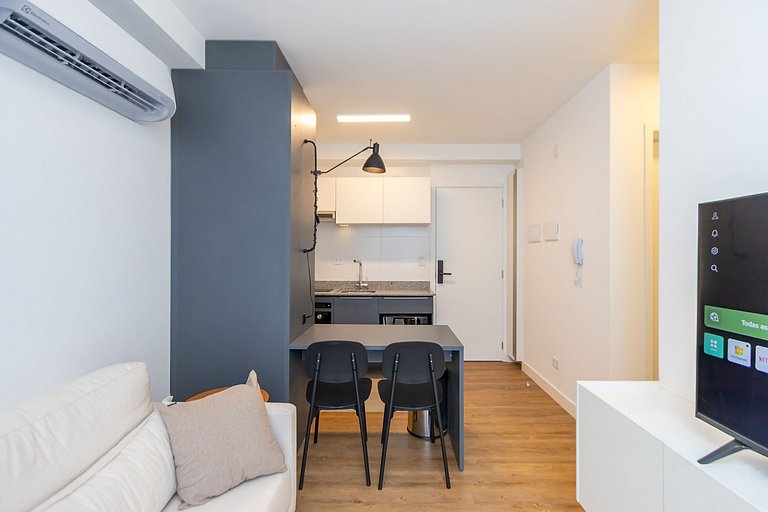 Apartamento de 2 Quartos com Garagem - IBI2309