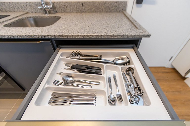 Apartamento de 2 Quartos com Garagem - IBI2309