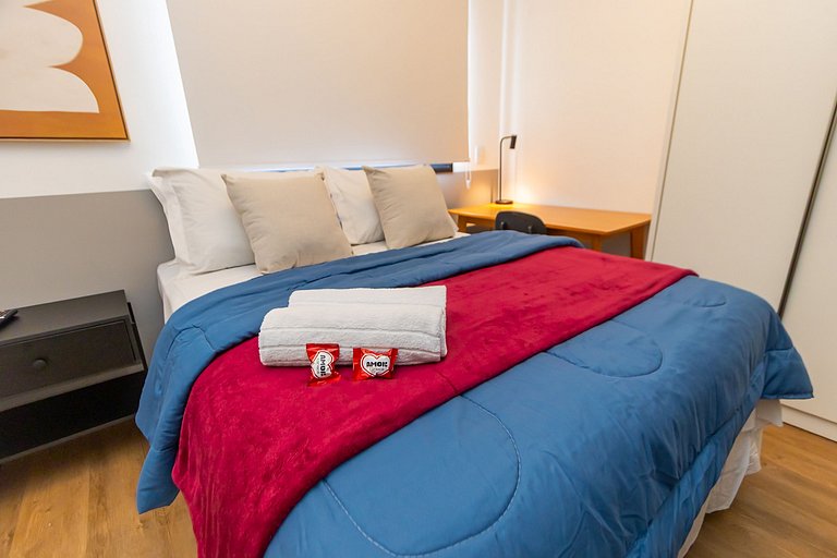 Apartamento de 2 Quartos com Garagem - IBI2309