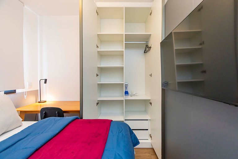 Apartamento de 2 Quartos com Garagem - IBI2309