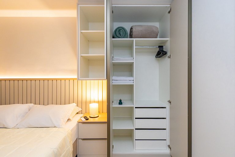 Apto de 1 Quarto Super Bem Localizado -MUV1813