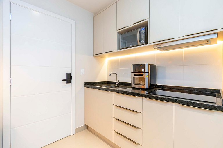 Apto de 1 Quarto Super Bem Localizado -MUV1813