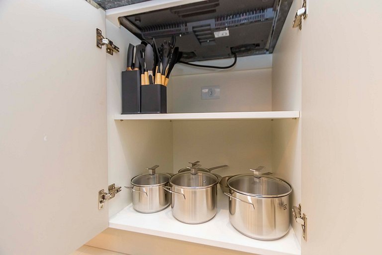 Apto de 1 Quarto Super Bem Localizado -MUV1813