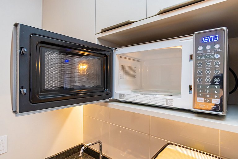 Apto de 1 Quarto Super Bem Localizado -MUV1813
