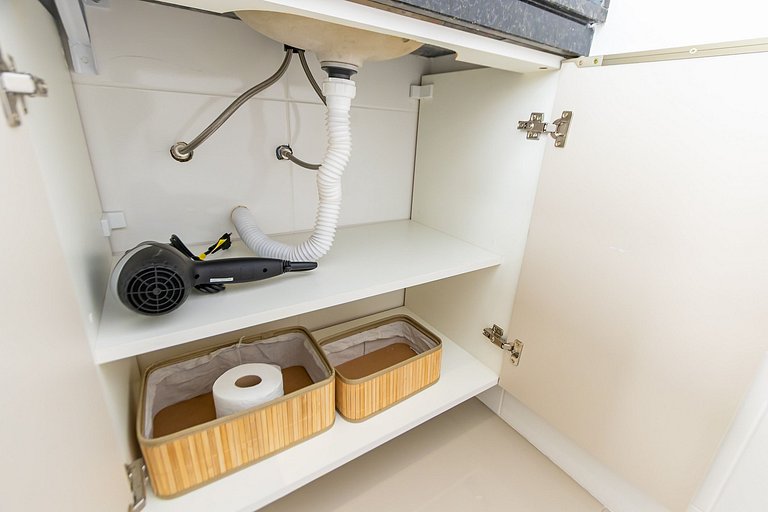 Apto de 1 Quarto Super Bem Localizado -MUV1813