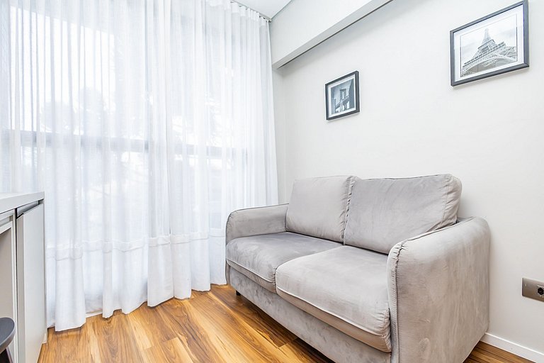 Apto de 2 Quartos c/ vaga no Água Verde - VBE1001