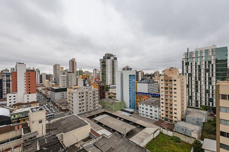 Studio Completo em condomínio com piscina -IBI1204