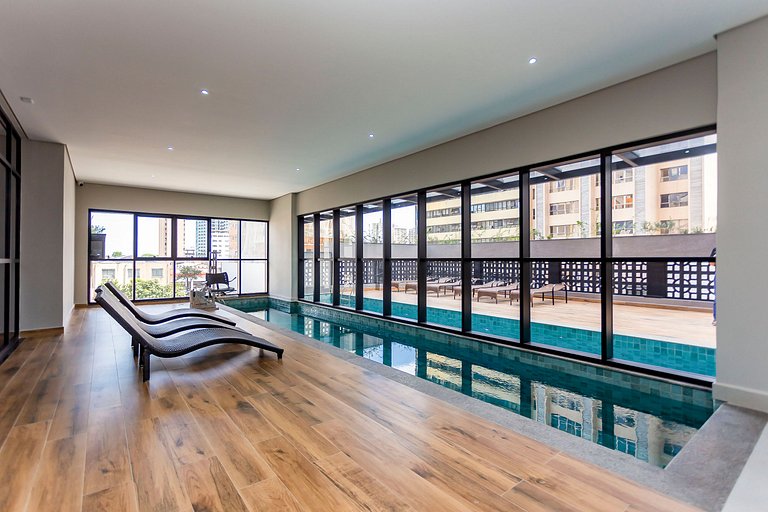 Studio Completo em condomínio com piscina -IBI1204