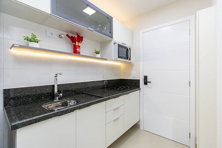 Studio Completo com A/c no Centro - MUV0812