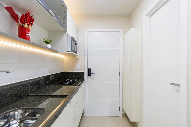 Studio Completo com A/c no Centro - MUV0812