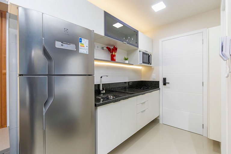 Studio Completo com A/c no Centro - MUV0812