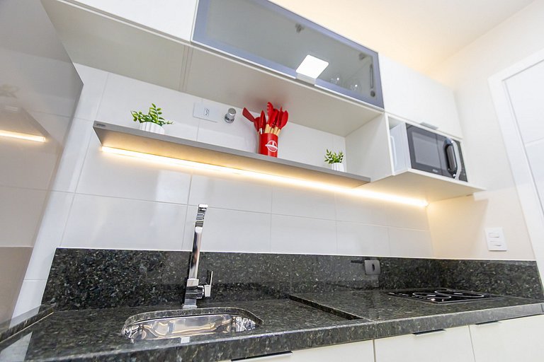 Studio Completo com A/c no Centro - MUV0812