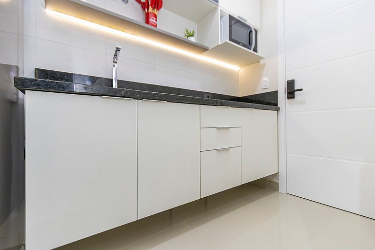 Studio Completo com A/c no Centro - MUV0812