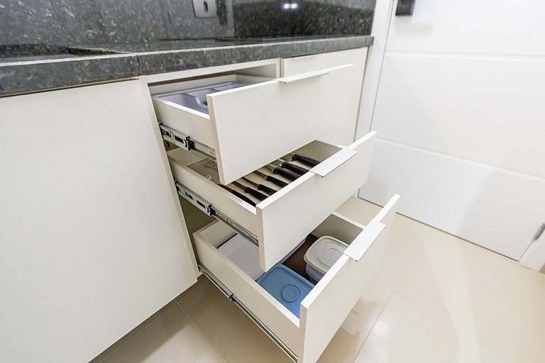 Studio Completo com A/c no Centro - MUV0812