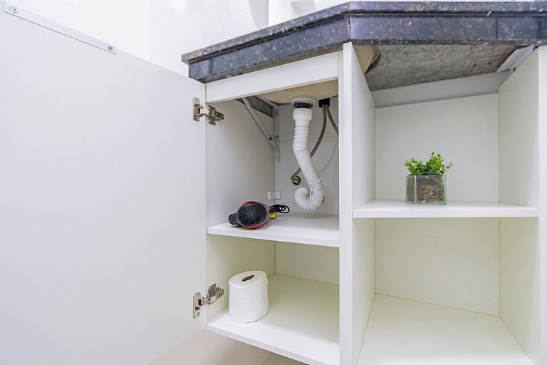Studio Completo com A/c no Centro - MUV0812