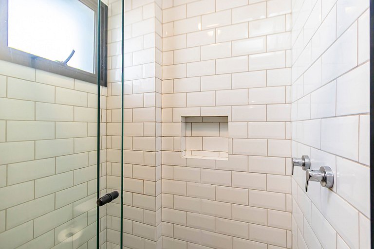 Apto de 2 Quartos c/ vaga no Água Verde - VBE1301