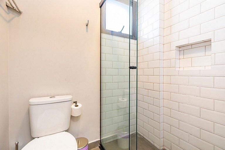 Apto de 2 Quartos c/ vaga no Água Verde - VBE1301