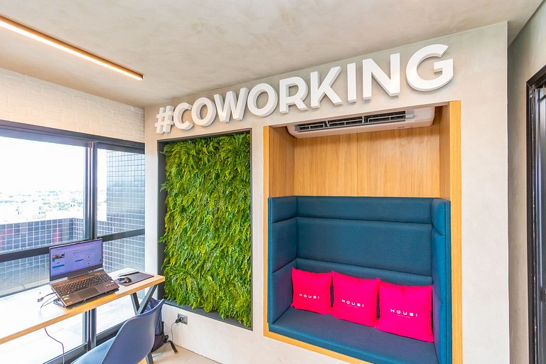 Apto de 2 Quartos c/ vaga no Água Verde - VBE1301