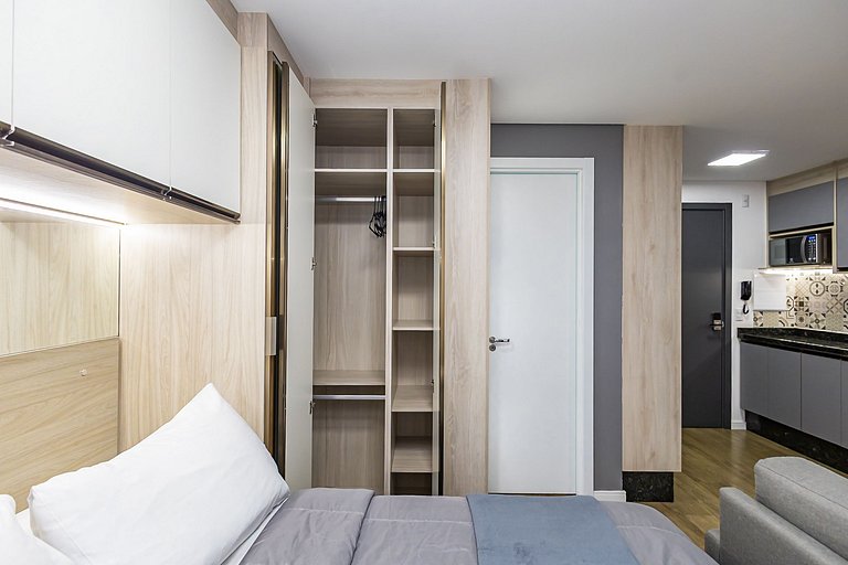 Studio Premium ao lado do Shop. Curitiba - BFR1206