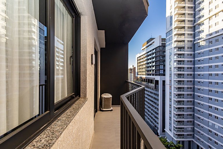 Studio Premium ao lado do Shop. Curitiba - BFR1206