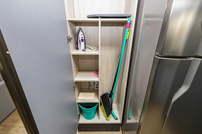 Studio Premium ao lado do Shop. Curitiba - BFR1206