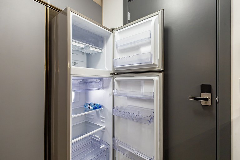 Studio Premium ao lado do Shop. Curitiba - BFR1206