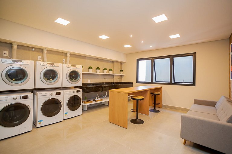 Studio Premium ao lado do Shop. Curitiba - BFR1206