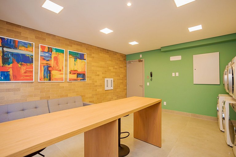 Studio Premium ao lado do Shop. Curitiba - BFR1206