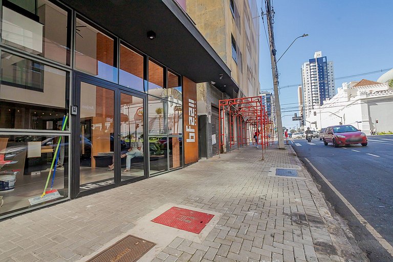 Studio Premium ao lado do Shop. Curitiba - BFR1206