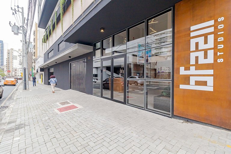 Studio Premium ao lado do Shop. Curitiba - BFR1206