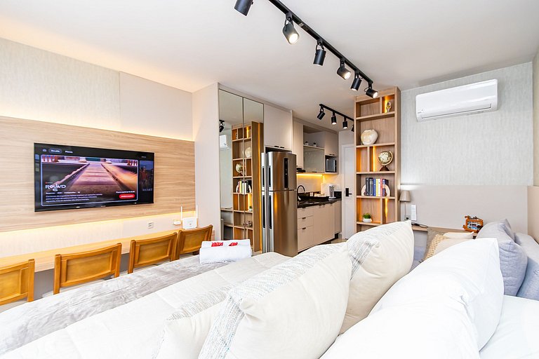 Studio Aconchegante com A/c em Ótima Região-MUV406