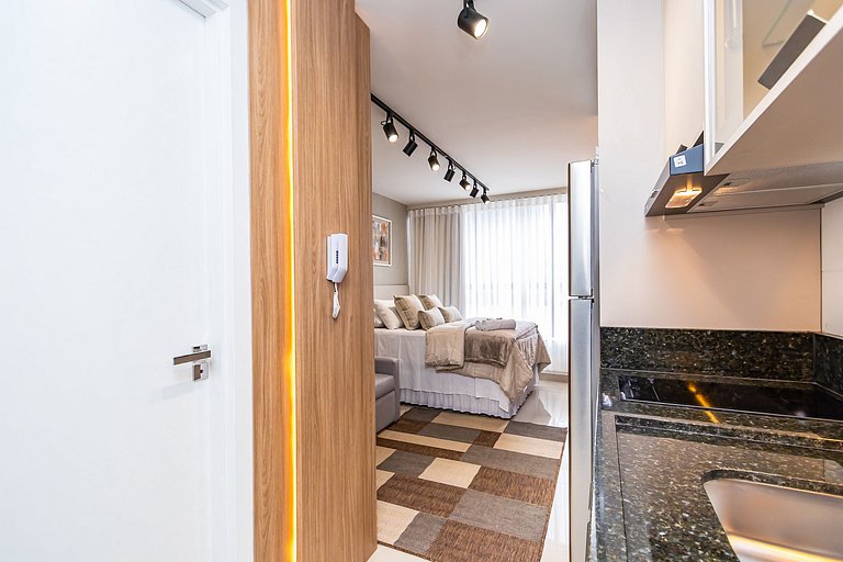 Studio Aconchegante com A/c em Ótima Região-MUV406