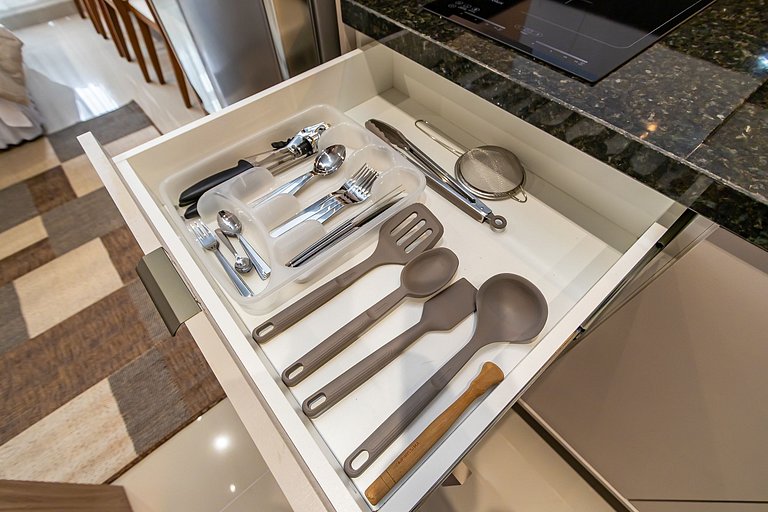 Studio Aconchegante com A/c em Ótima Região-MUV406