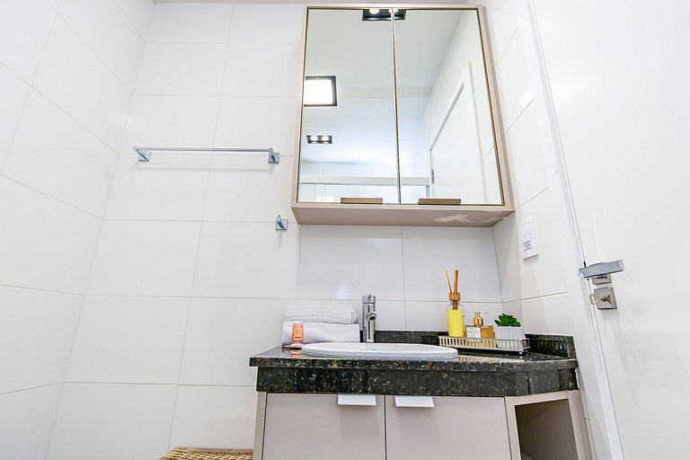 Studio Aconchegante com A/c em Ótima Região-MUV406