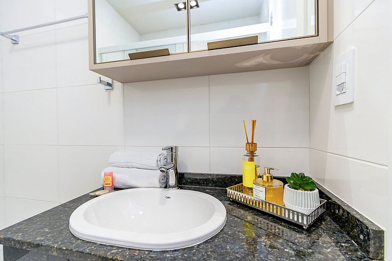 Studio Aconchegante com A/c em Ótima Região-MUV406