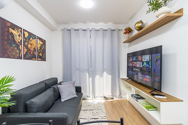 Apartamento de 2q em Prédio com Piscina - IBI0701