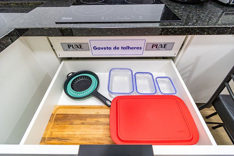 Apartamento de 2q em Prédio com Piscina - IBI0701