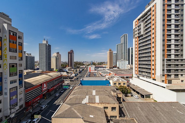 Apartamento de 2q em Prédio com Piscina - IBI0701