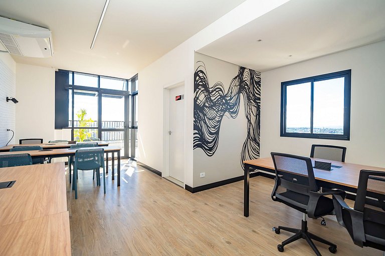 Apartamento de 2q em Prédio com Piscina - IBI0701