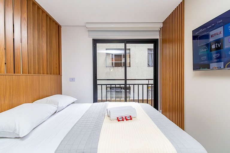 Studio Completo ao Lado da PUC - CAP109