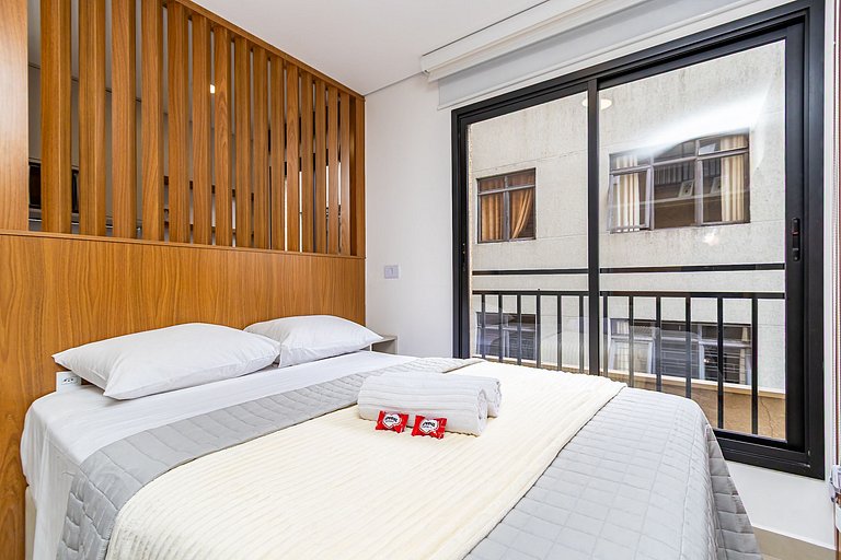 Studio Completo ao Lado da PUC - CAP109