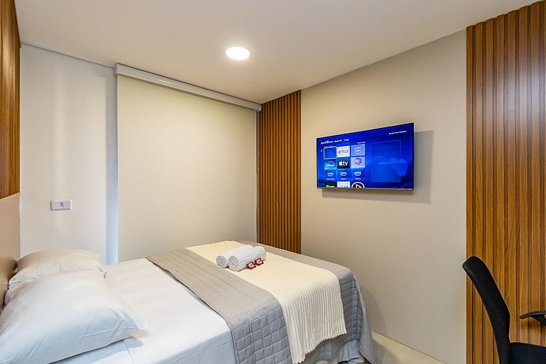 Studio Completo ao Lado da PUC - CAP109