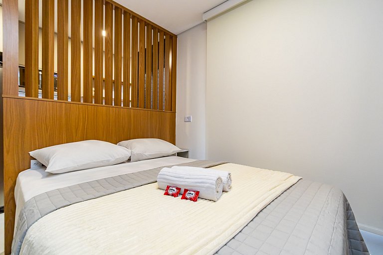 Studio Completo ao Lado da PUC - CAP109