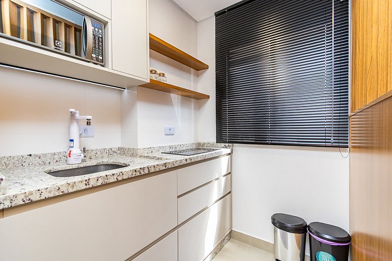 Studio Completo ao Lado da PUC - CAP109