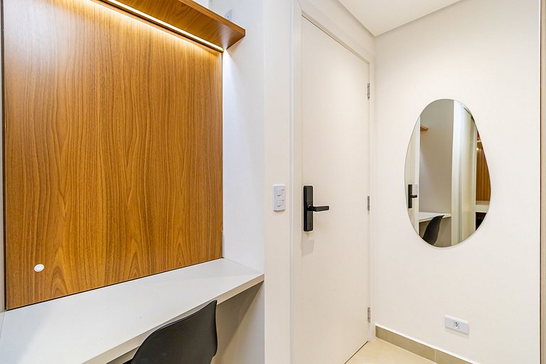 Studio Completo ao Lado da PUC - CAP109