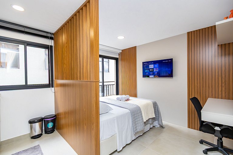 Studio Completo ao Lado da PUC - CAP109