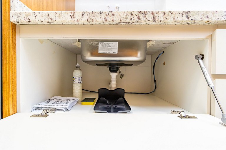 Studio Completo ao Lado da PUC - CAP109