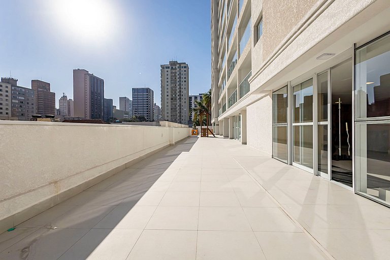 Studio Super Completo Com Sacada no Centro-MAN1005