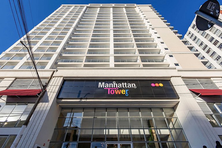 Studio Super Completo Com Sacada no Centro-MAN1005